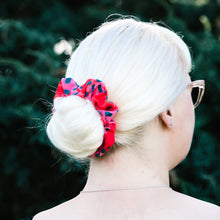 Load image into Gallery viewer, Flower Power&#39; Scrunchie