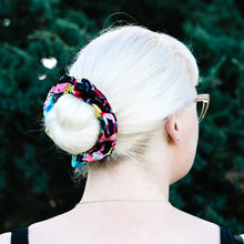 Load image into Gallery viewer, Mary met Warhola&#39; Scrunchie